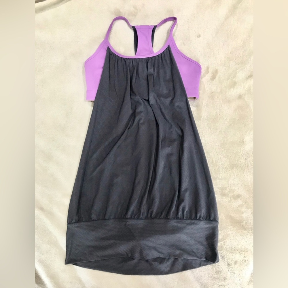 LULULEMON Racerback Tank Top Women’s No Limits Size 6 grey magenta Built in Bra